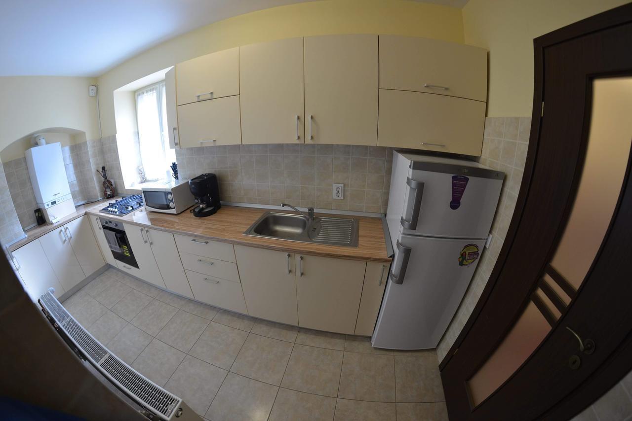 Apartment Luca Poarta Schei Brasov Exterior photo